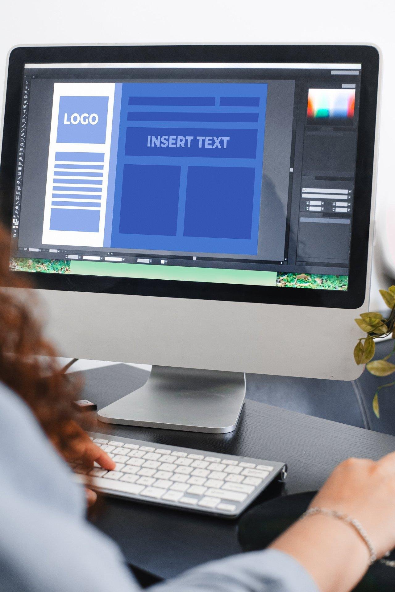Capture d'écran du tableau de bord Canva Pro avec plusieurs templates marketing prêts à personnaliser, illustrant la simplicité d'utilisation.