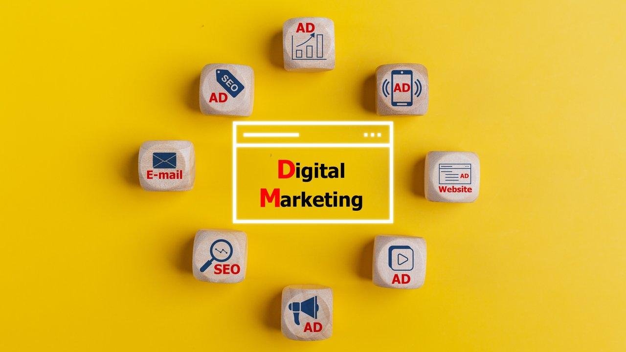 Infographie sur les principaux leviers du marketing digital, illustrant leurs caractéristiques clés et stratégies.